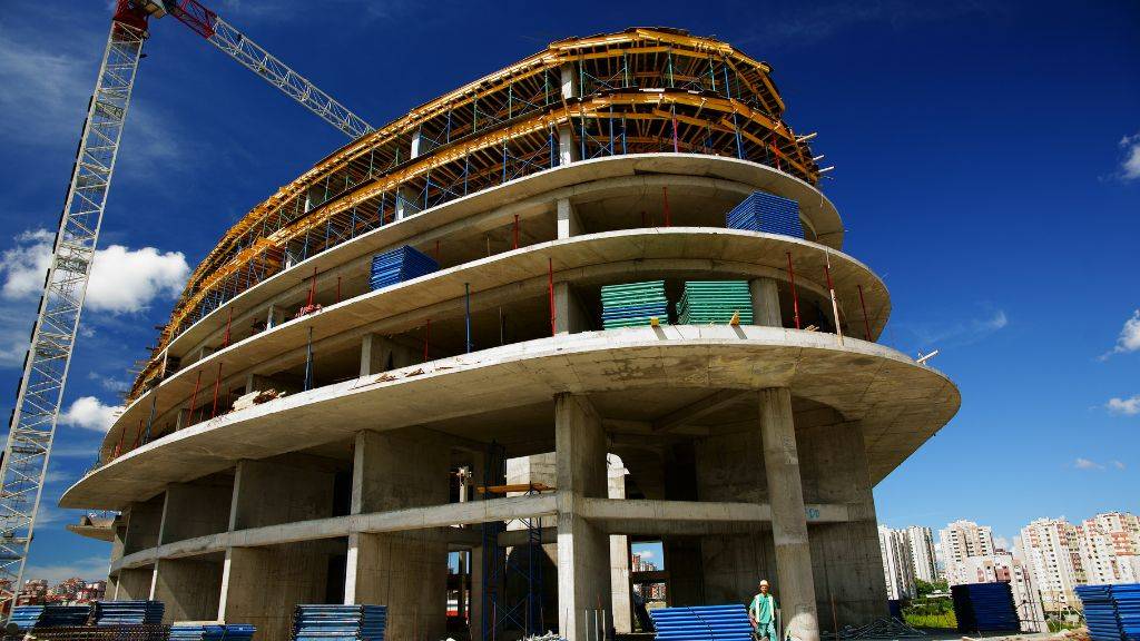 Seasonal Transitions: End-of-Summer Concrete Projects You Can Still Get Done Fast